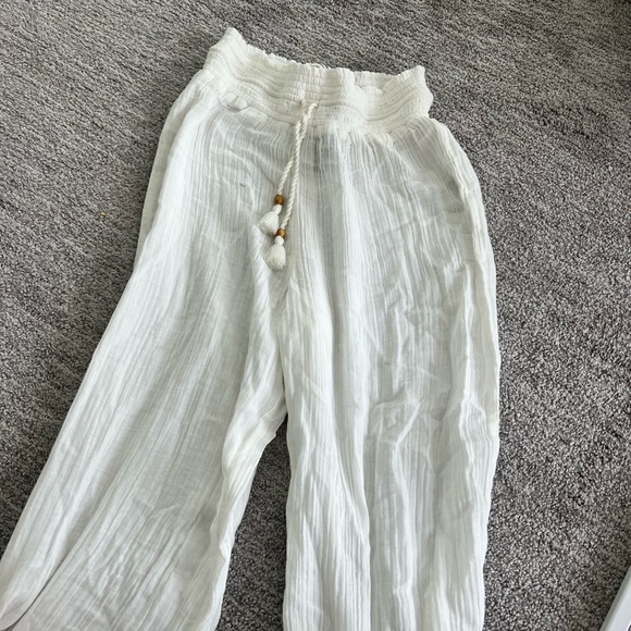 NWT Abercrombie Gauzy White Cover Up Pants - Picture 2 of 2